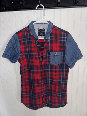 Modern Amusement Men's Short Sleeve Plaid and Denim Shirt, S